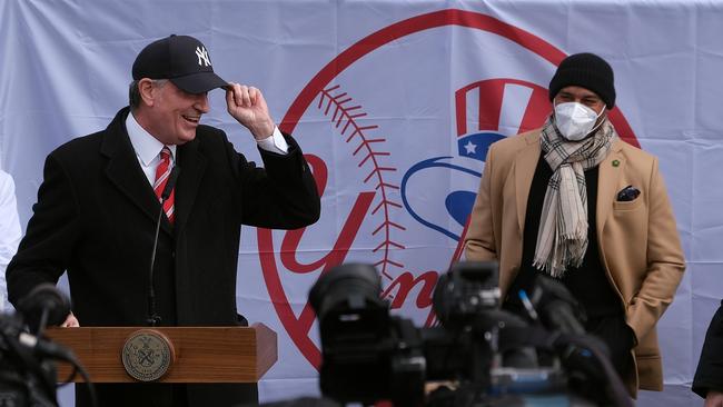 New York City Mayor Bill De Blasio with Mariano Rivera, former pitcher for the New York Yankees, looks on at the coronavirus vaccination site at Yankee Stadium. Picture: AFP