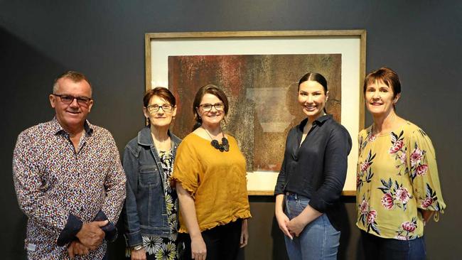 OVERFLOW I: Friends of the Gallery Russell Stewart, Anni Bastin-Byrne, Tracey Siddins, Michelle Black, and Bronwyn Hoch with the donated piece. Picture: contributed