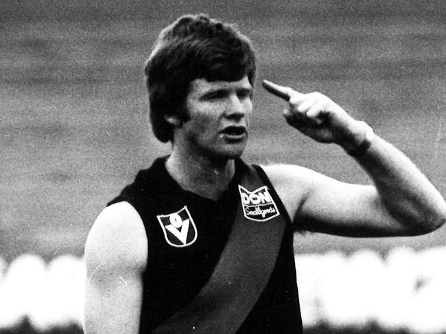 Essendon and North Melbourne great Barry Davis has passed away, aged 80.