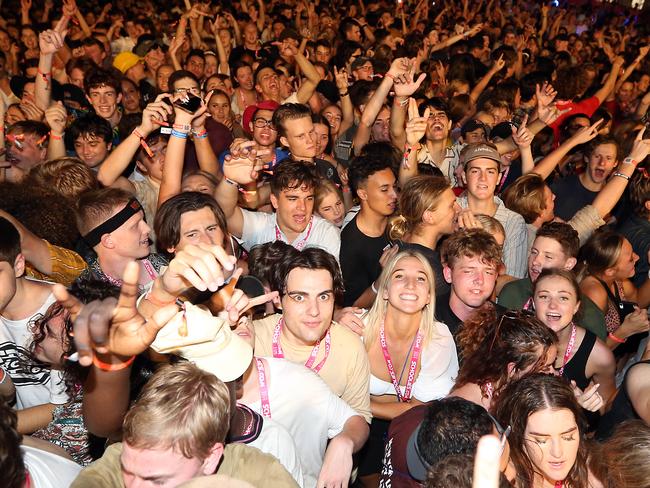 Schoolies 2019.16th November 2019 Surfers Paradise AAP Image/Richard Gosling