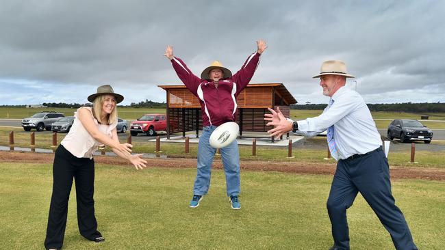 Councillors Jade Wellings and Deputy Mayor Darren Everard at the Sports Precinct during an Oztag announcement. Photo: Alistair Brightman