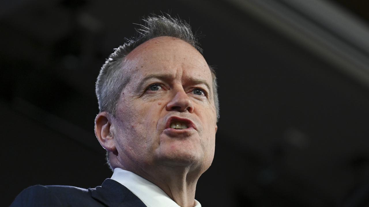 Mr Shorten played down the push for Labor to revisit negative gearing. Picture: NCA NewsWire / Martin Ollman