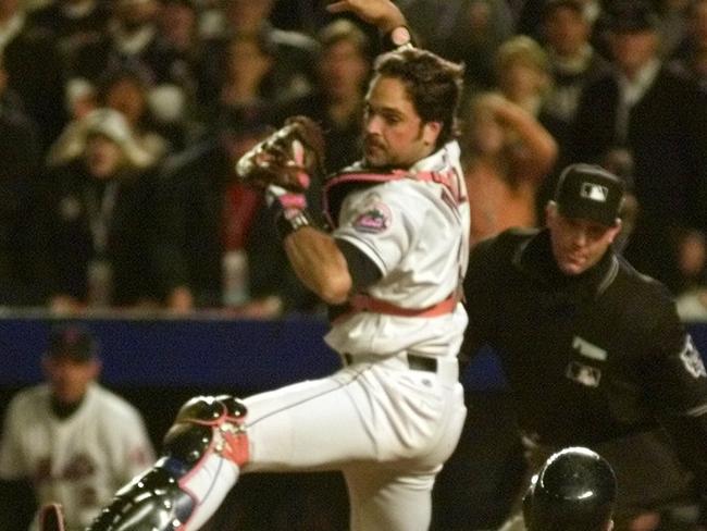 Mike Piazza's father: 9/11 jersey 'belongs in the Hall of Fame