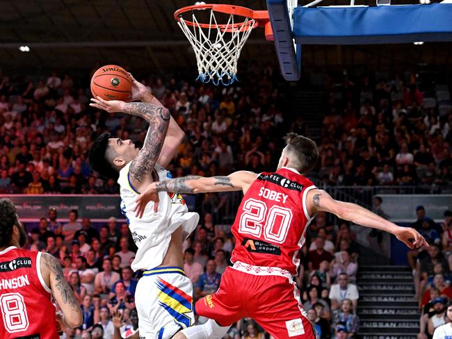 Sotto had plenty on his ands keeping Brisbane’s Boomer contingent at bay. Picture: Bradley Kanaris/Getty Images