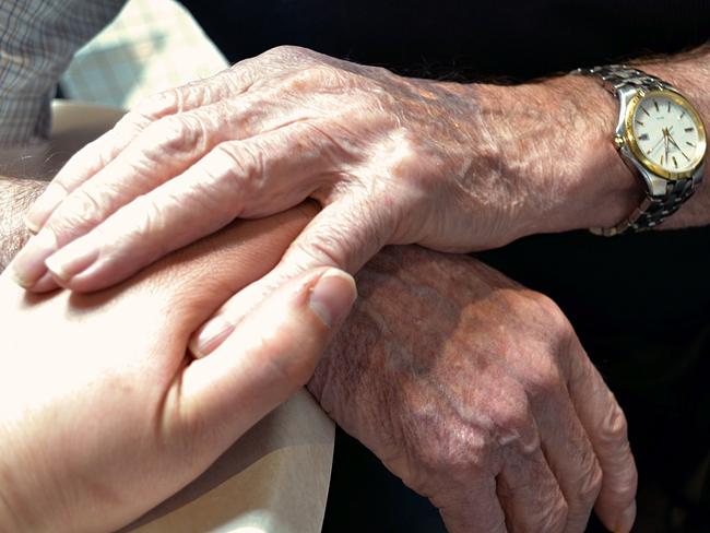 Push to protect doctors who object as VAD vote looms