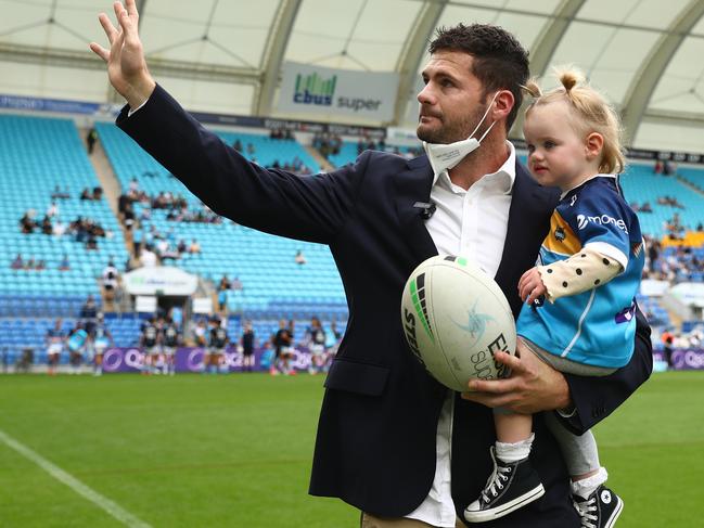 Anthony Don of the Titans waves to the crowd during the round 25 NRL match between the Gold Coast Titans and the New Zealand Warriors in 2019. (Photo by Chris Hyde/Getty Images)