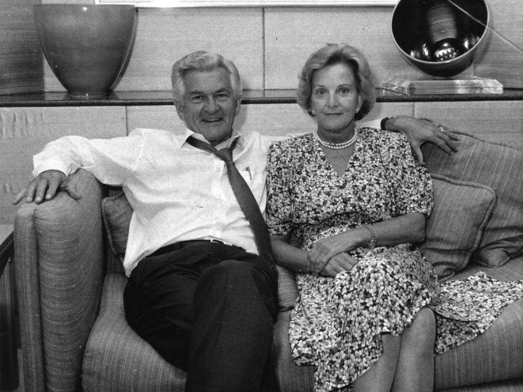 Prime Minister Bob Hawke with Hazel Hawke at the Hyatt Regency Hotel during overnight stay in Adelaide in 1990.