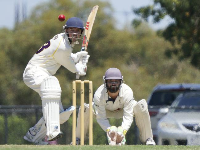 Cricket Southern Bayside: McKinnon v Dingley played at Mckinnon Reserve. McKinnon batter Luke Heath and Dogleg keeper Mason Goldin.. Picture: Valeriu Campan