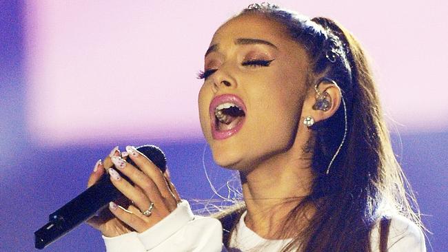 Ariana Grande tour ramps up security, bans purses and bags unless