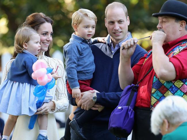 Princess Charlotte’s royal tour of Canada: Says ‘pop’ as she plays with ...