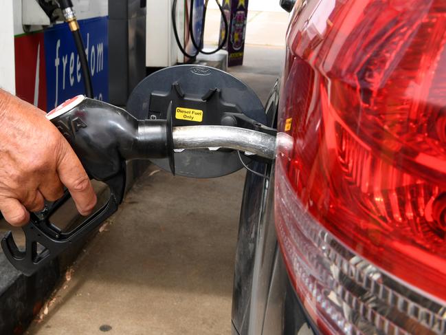 From Monday, February 19, service station are banned from displaying the discounted fuel price on their signs.