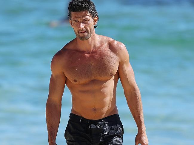 Roses are red, violets are blue, Tim Robards we wish we were as buff as you.