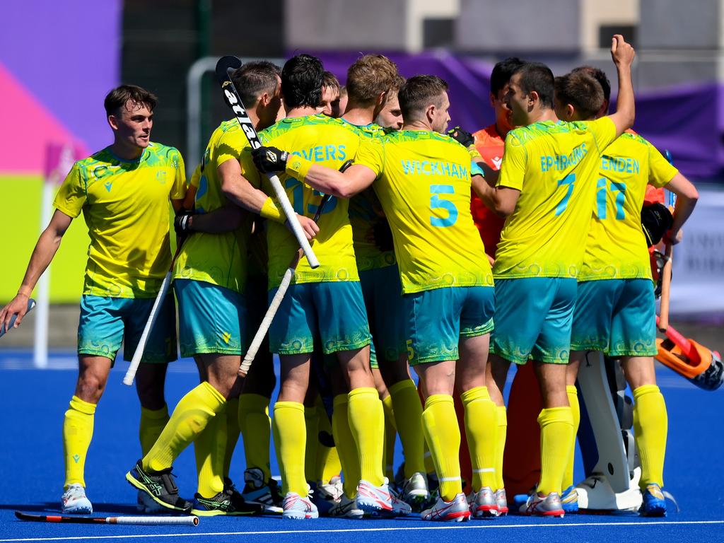 The Kookaburras celebrate their seventh straight Commonwealth Games medal. Picture: Shaun Botterill/Getty Images.