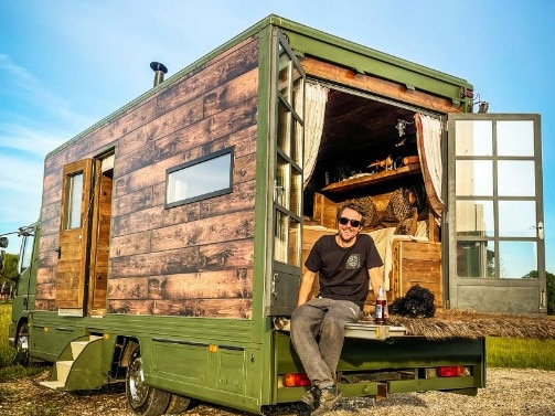 Chalet on wheels with spa inside. Picture: @thefatponyworkshop/Instagram