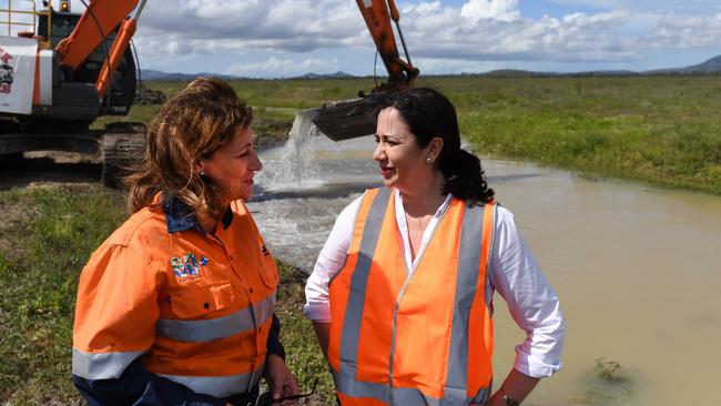 Queensland Premier Annastacia Palaszczuk (right) and Townsville Mayor Jenny Hill.