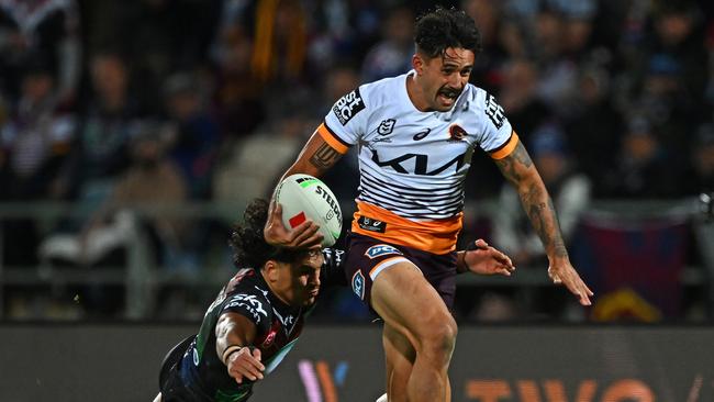 Jesse Arthars has streaked ahead of Corey Oates. Picture: Kerry Marshall/Getty