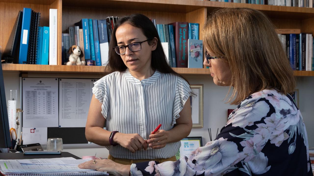 Professor Penny Webb and Dr Azam Majidi discuss research showing low dose aspirin can improve survival rates for women with ovarian cancer.