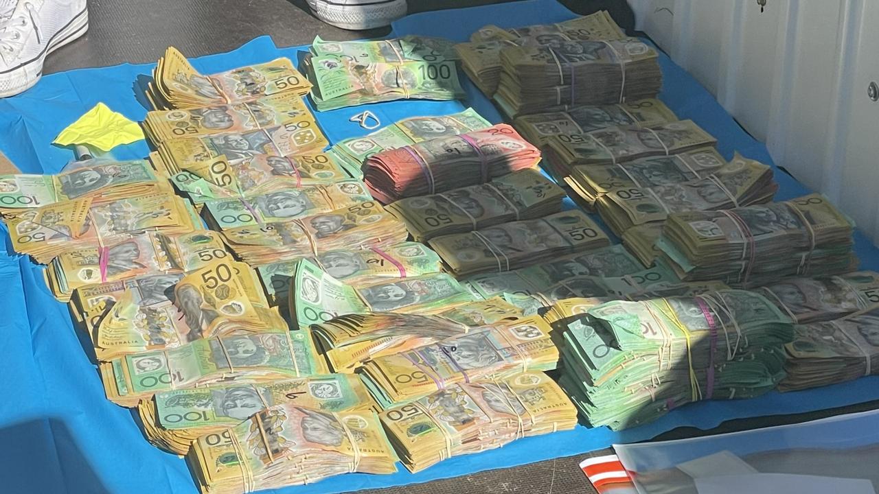 900k Cash Seized As Nsw Police Crackdown On Gang Wars Shootings Continues Daily Telegraph 