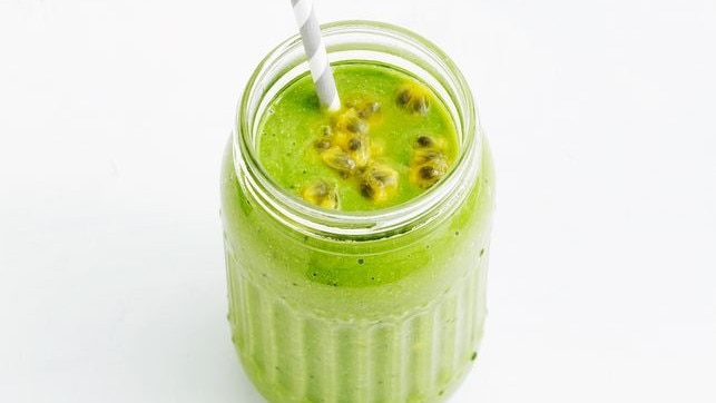 Try this kale smoothie for your next breakfast.