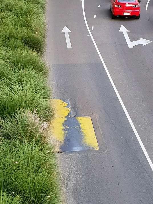 Shiny steel plates on Kingsway, Melbourne. Pic: Snap Send Solve