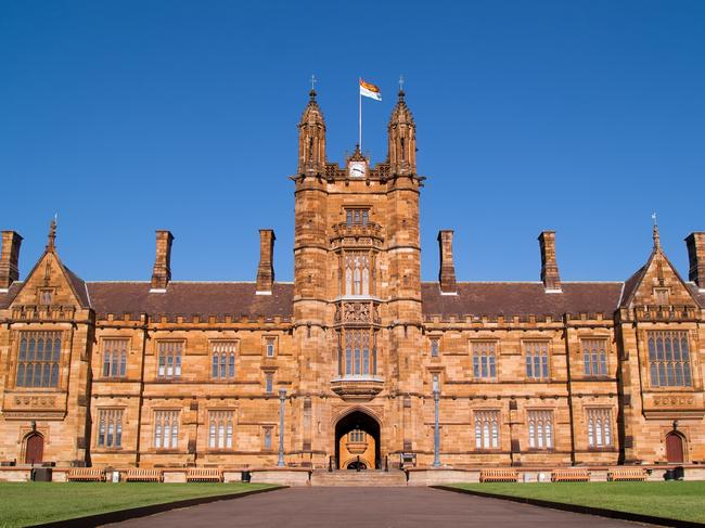 "The main quadrangle building of the University of Sydney, seen from the front lawns. Established in 1850, the university is the oldest in Australia and Oceania."