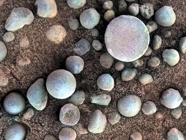 Mars pebbles. A close-up of tiny rocks clustered in a few square centimetres of the Martian surface, captured by Opportunity.