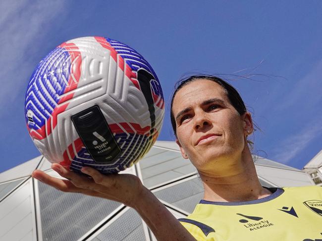 Matildas goalkeeper Lydia Williams is back in the A-Leagues playing for Melbourne Victory. Picture: Valeriu Campan