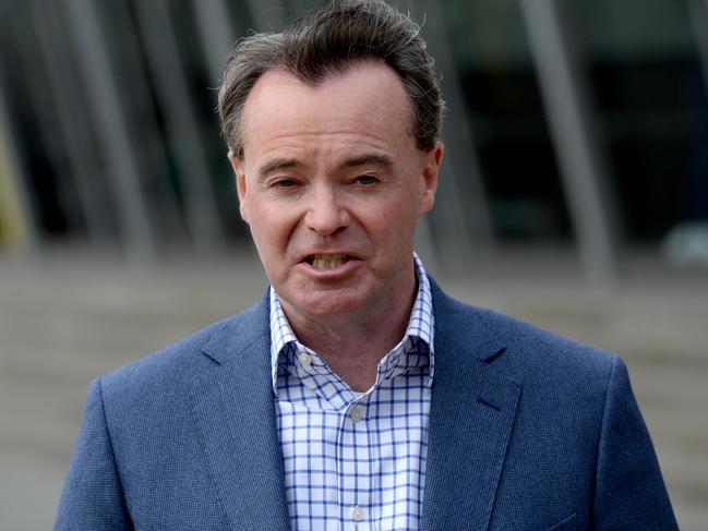 Victorian Opposition Leader Michael O'Brien says the wait time for small business help is ‘disgraceful’. Picture: NCA NewsWire / Andrew Henshaw