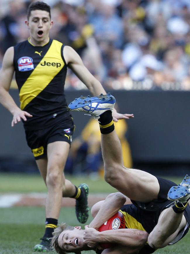 Richmond's Jason Castagna marvels at a mark taken by Tom Lynch. Picture: David Caird