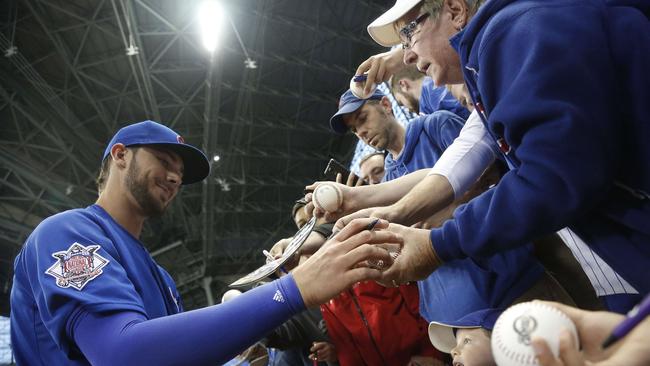 Kris Bryant, Carlos Correa named NL, AL rookies of the year