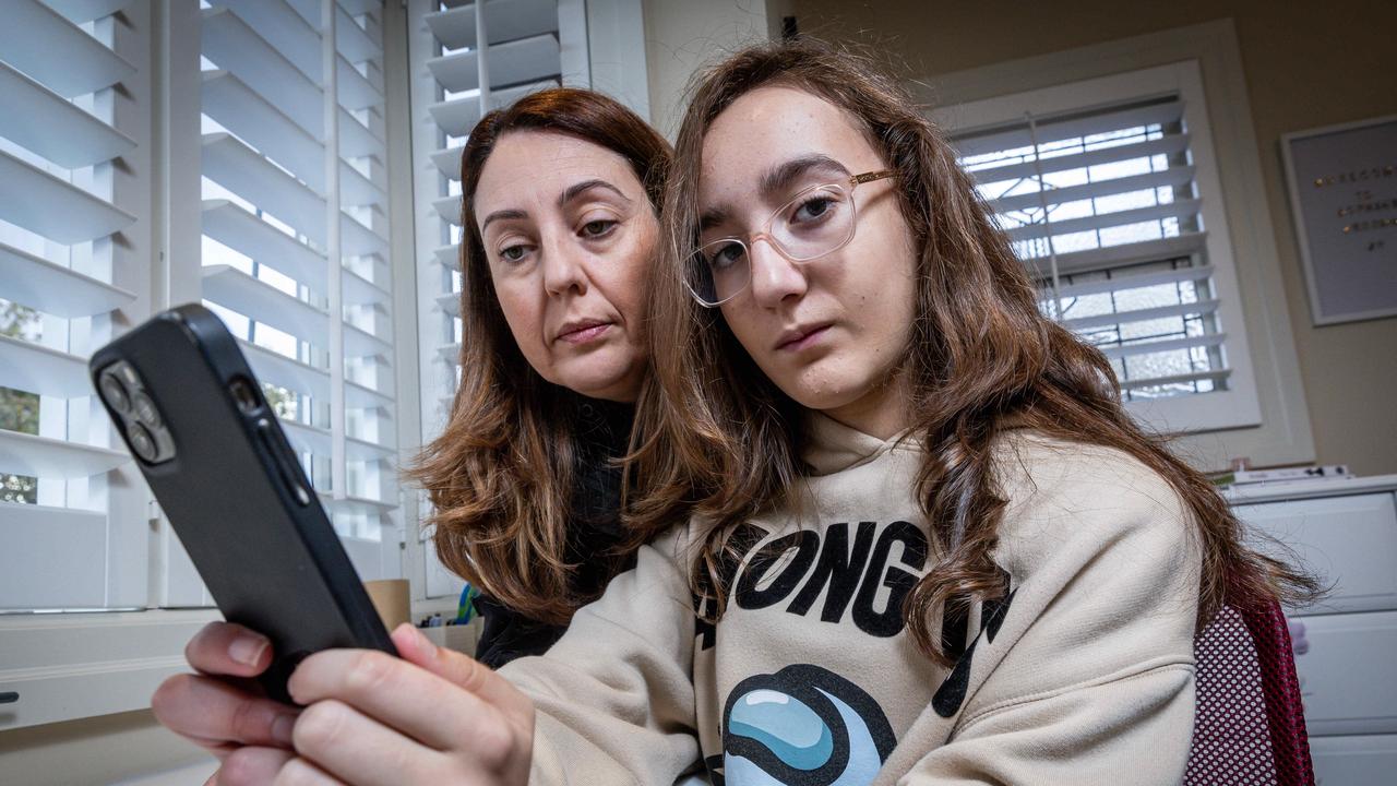 Joanna Samargis and her daughter Sophia. Jo supports raising the age for social media verification to 16. Picture: Jake Nowakowski