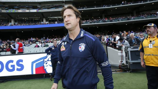 Western Bulldogs Coach Luke Beveridge walks on to the MCG. Picture: David Caird