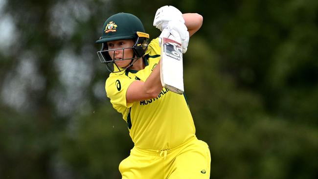 Her lukewarm batting form came under fire in the Ashes, but Alyssa Healy managed 64 runs on Tuesday.