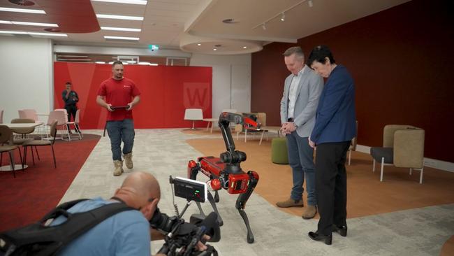 Local MP Chris Bowen and WSU Chancellor Jennifer Westacott at the new Fairfield Connect study hub. Picture: Supplied