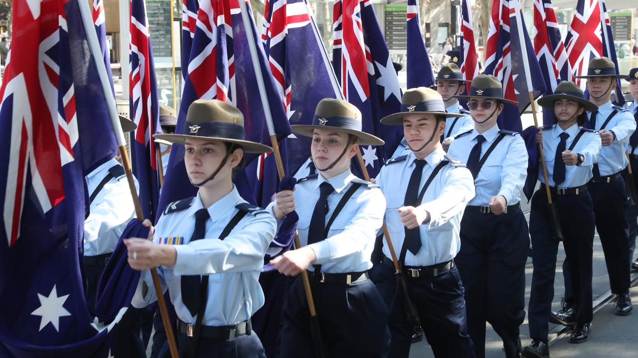 Anzac Day Melbourne Victorians turn out in force for services Herald Sun