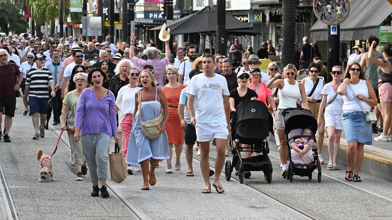 ‘We’ve had enough’: St Kilda residents demand action on youth crime