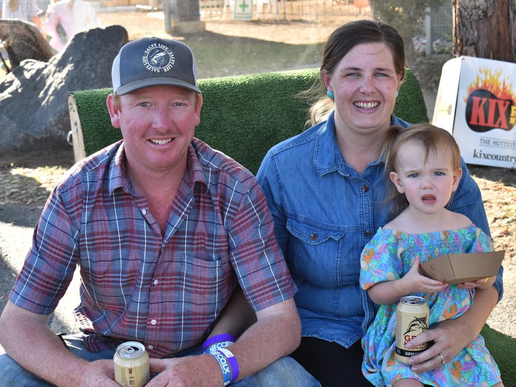 Clint Perse, Jodie Craig and Rubi Perse at the Ariat APRA National Finals Rodeo at Gracemere CQLX, Saturday, November 12, 2022.