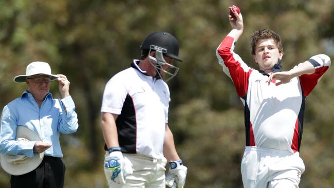 Darren Quarrell in action for Diggers Rest Bulla. Picture: Sarah Matray