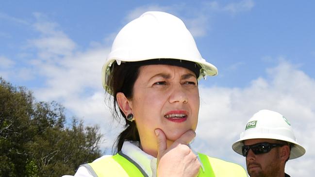 TOWNSVILLE , AUSTRALIA - NewsWire Photos - OCTOBER 21, 2020.Queensland Premier Annastacia Palaszczuk visits a Bruce Highway upgrade construction site, south of Townsville, while on the election campaign trail. Queenslanders go to the polls on October 31.Picture: NCA NewsWire / Dan Peled