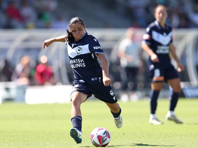 Alex Chidiac and Melbourne Victory will take on the Western Sydney Wanderers to kick off 2025. Picture: Brendon Thorne/Getty Images