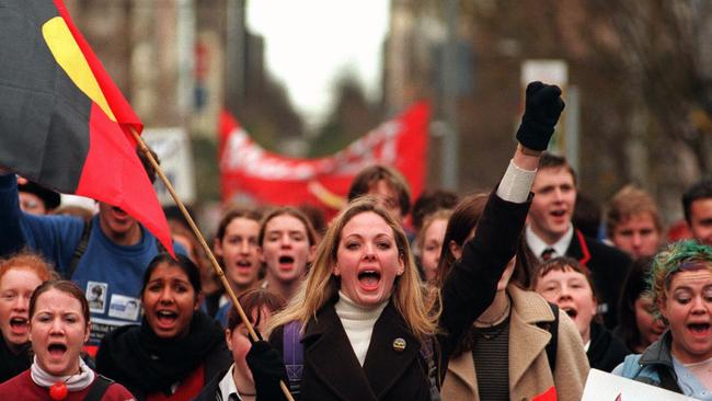 Student rally against One Nation and Pauline Hanson in 1998. Anja, a year 12 student from Wesley College, leads students along Bourke St.