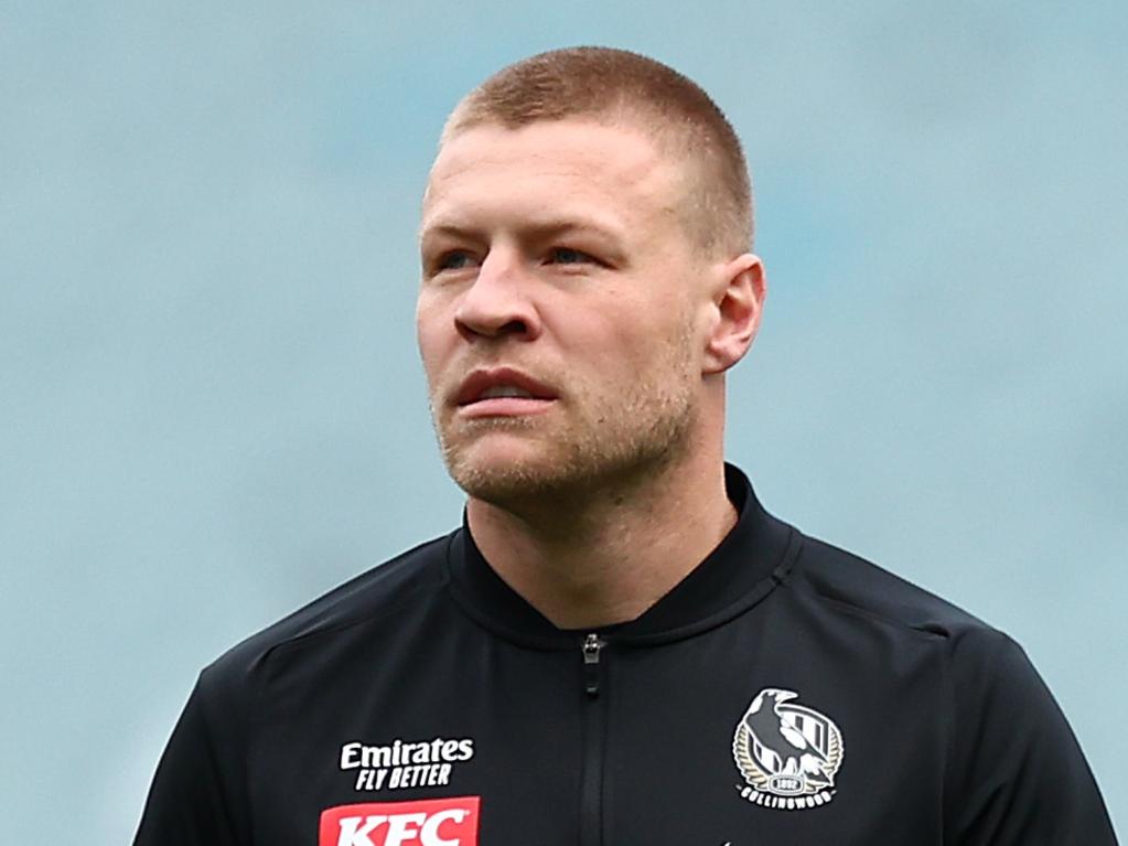 MELBOURNE, AUSTRALIA - JULY 20: Jordan De Goey of the Magpies warms up prior to the round 19 AFL match between Hawthorn Hawks and Collingwood Magpies at Melbourne Cricket Ground on July 20, 2024 in Melbourne, Australia. (Photo by Graham Denholm/AFL Photos/via Getty Images)