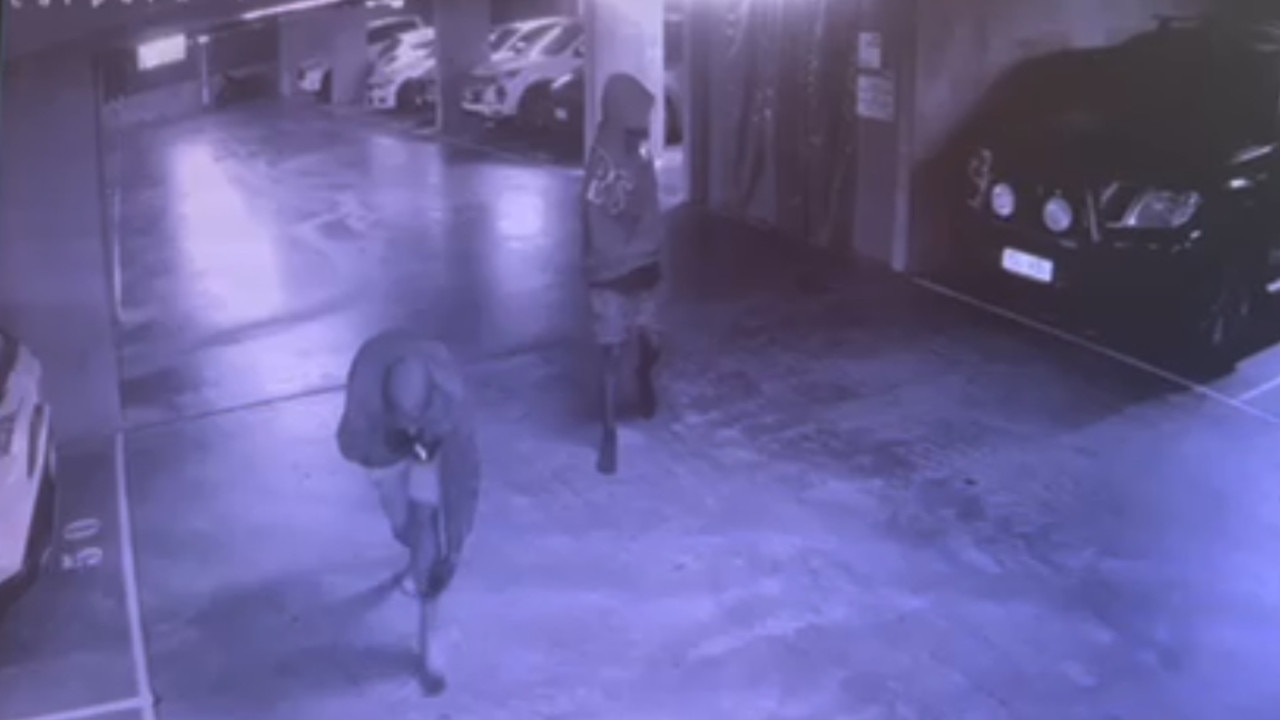 Shock video: Thieves steal car during apartment break-in