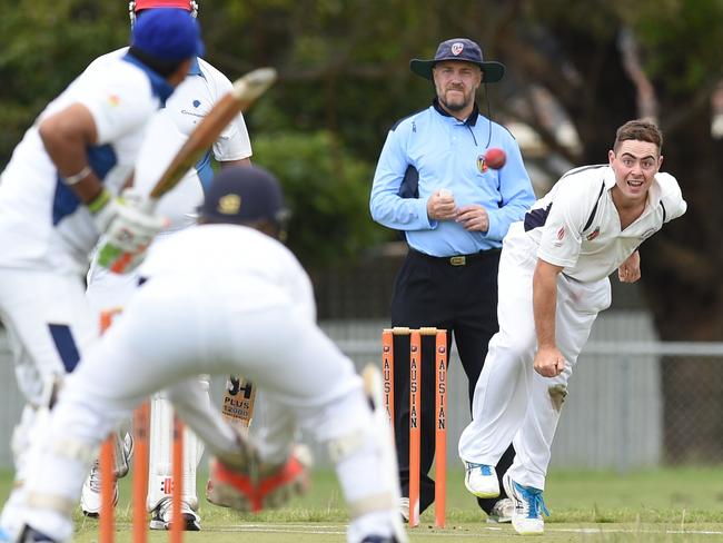 Former Bundoora Park captain-coach Jake Bennett sends one down. Picture: David Smith