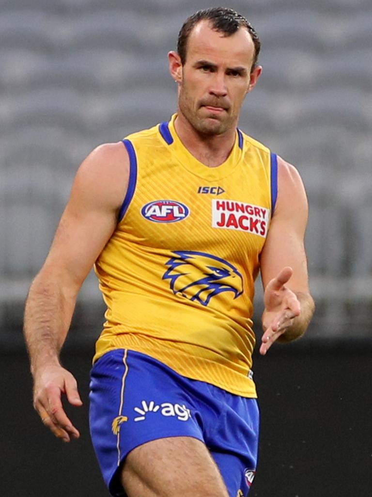 Shannon Hurn is 32 years old.