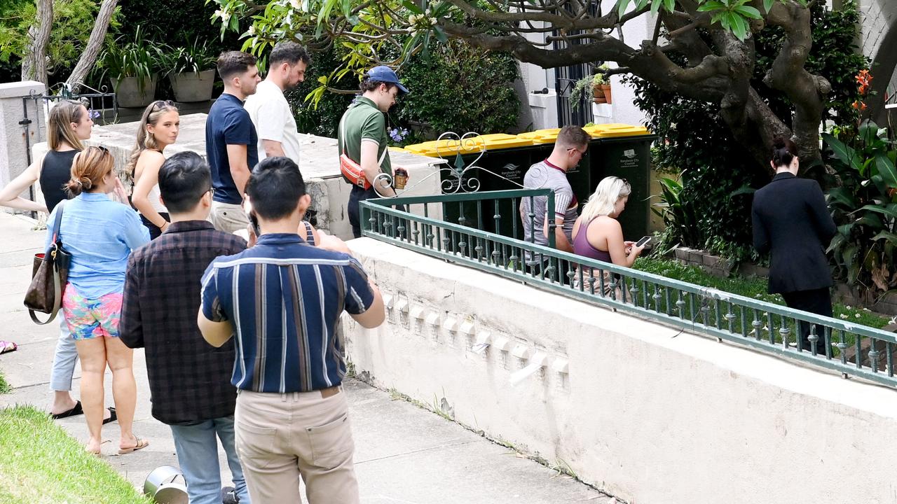 Hopeful renters inspecting a property in Sydney. Picture: Jeremy Piper