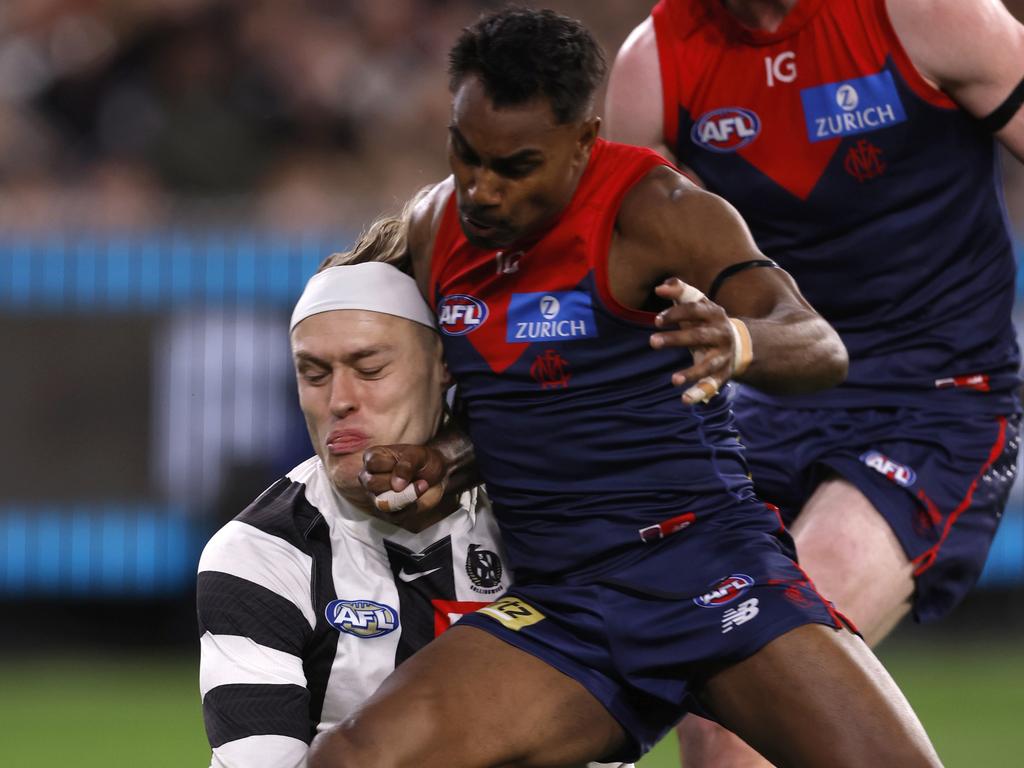 Pickett’s high bump on Darcy Moore. Picture: Getty Images