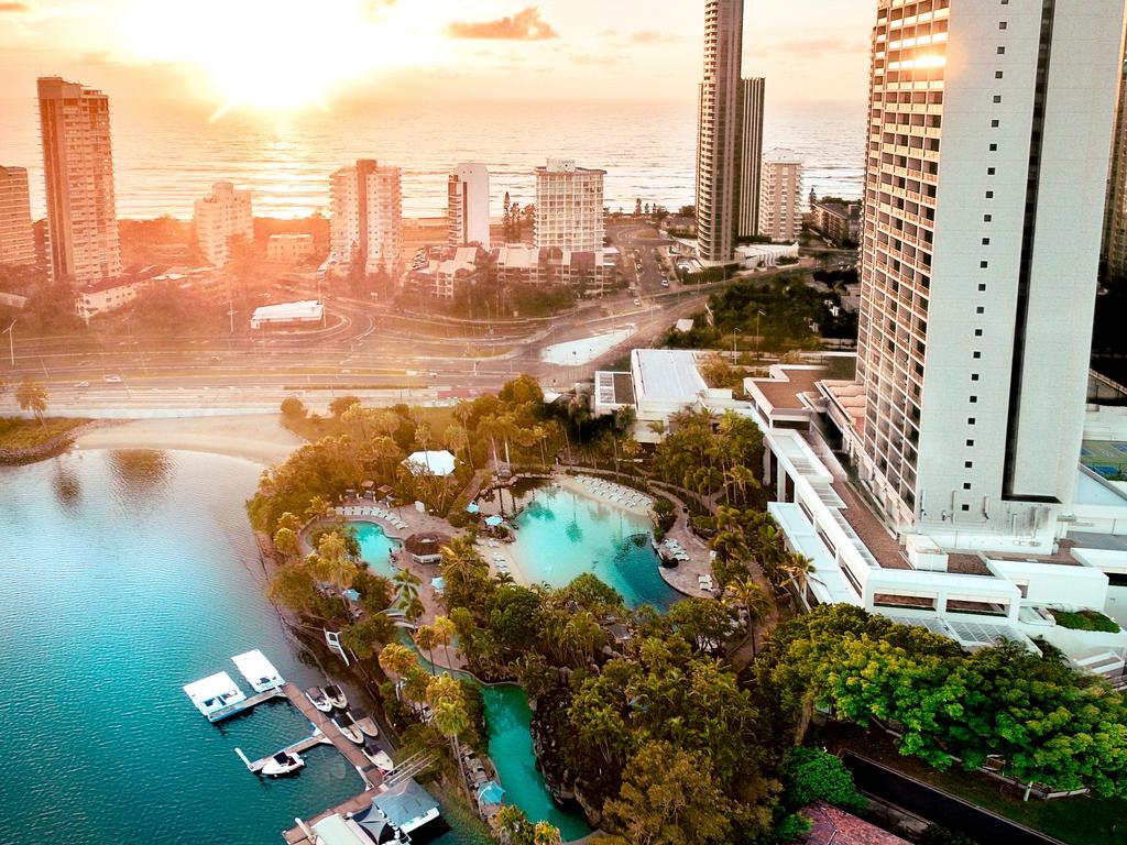 There’s an awesome deal on at the Marriott Resort and Spa in Surfers Paradise.