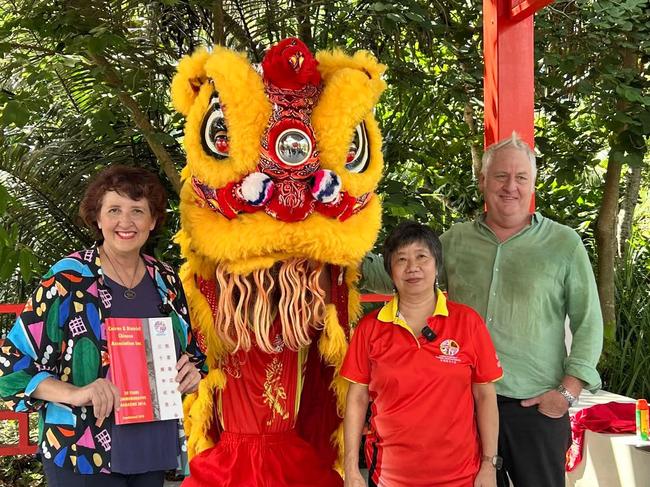 Minister for Multiculturalism Fiona Simpson announced $2.7 million in funding to build a Cairns Chinese cultural centre, a dream 40 years in the planning. Minister Fiona Simpson, CADCAI President Mrs Lai Chu Chan an TPG architect Roger Mainwood.