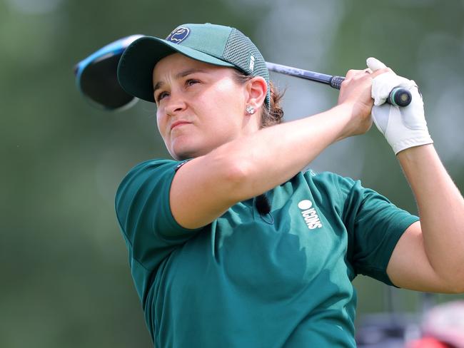 JERSEY CITY, NEW JERSEY - JULY 01:  Ash Barty plays her tee shot during her Singles Match on Day Two of the ICON Series at Liberty National Golf Club on July 01, 2022 in Jersey City, New Jersey. (Photo by Mike Stobe/Getty Images)